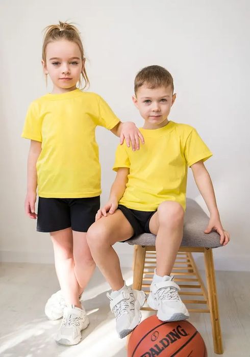 Однотонні дитячі футболки білі, жовті, сині, блакитні, кольорові