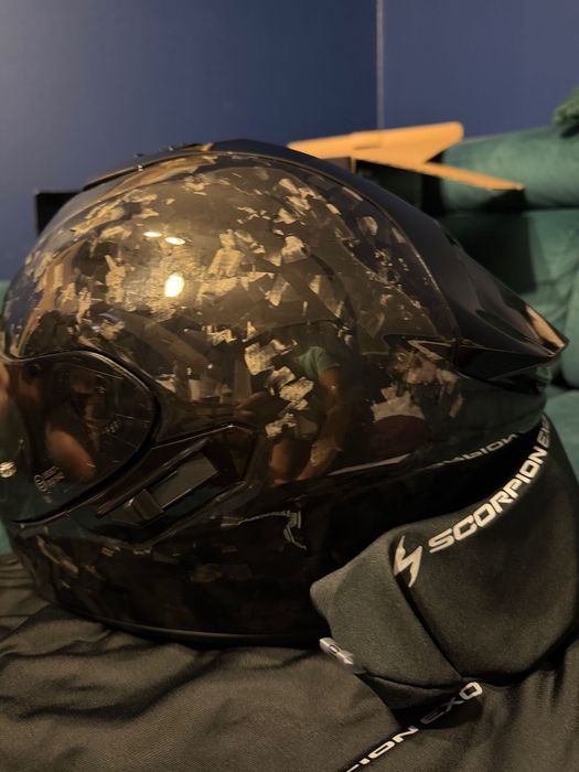 Kask scorpion onyx carbon