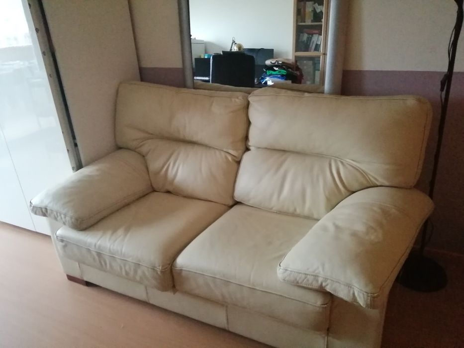 Sofá de pele com sistema relax