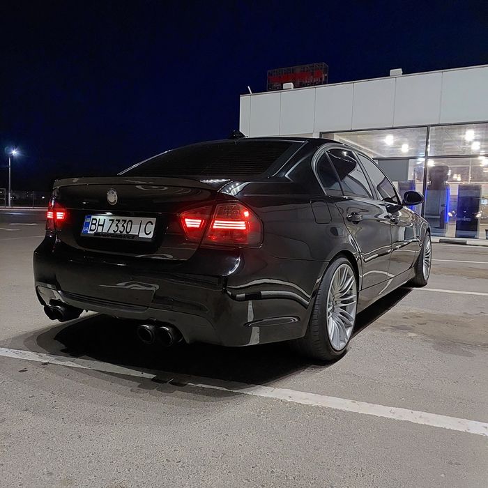 Продам бмв е90 320