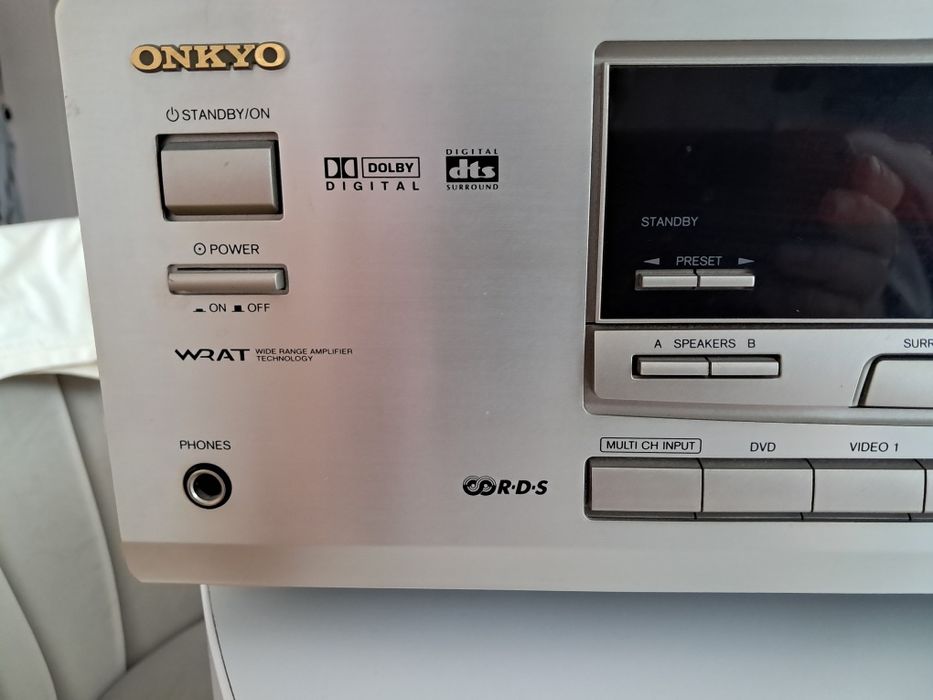 Amplituner ONKYO