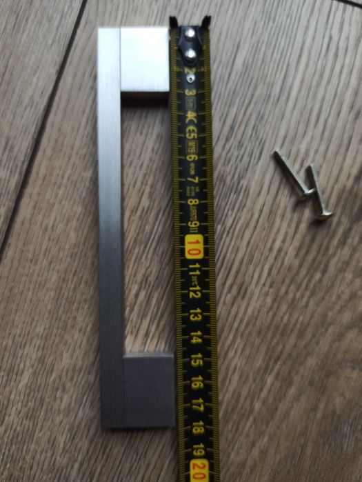 Uchwyty meblowe szczotkowane srebrny rozstaw 16 cm