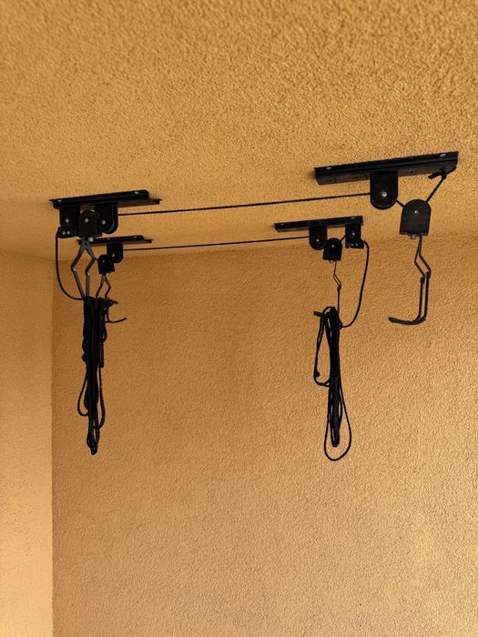 Wieszaki na rowery - sufitowe