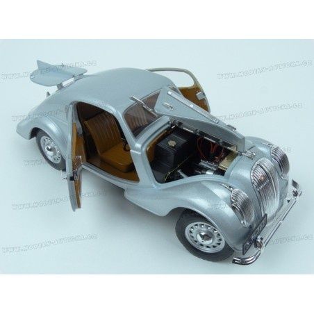 Модель 1/18 Skoda