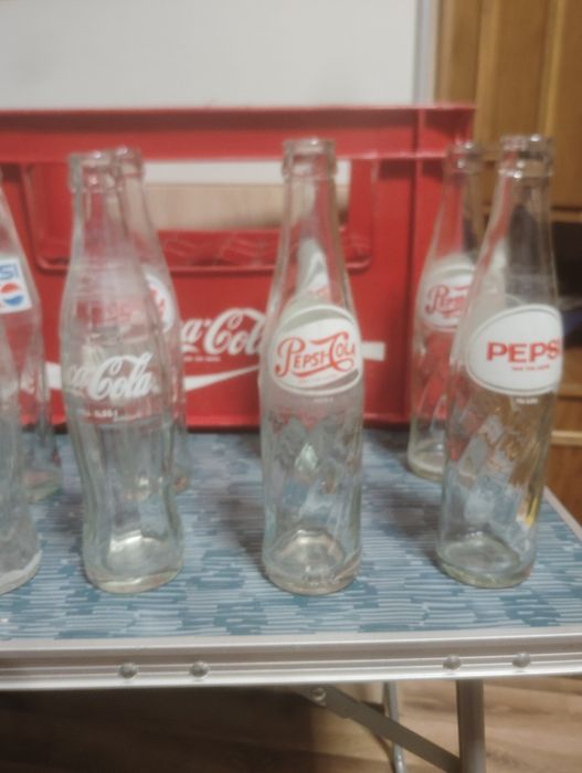 Kultowa skrzynka PRL Coca-Cola + 24butelki  Pepsi/Coca-Cola