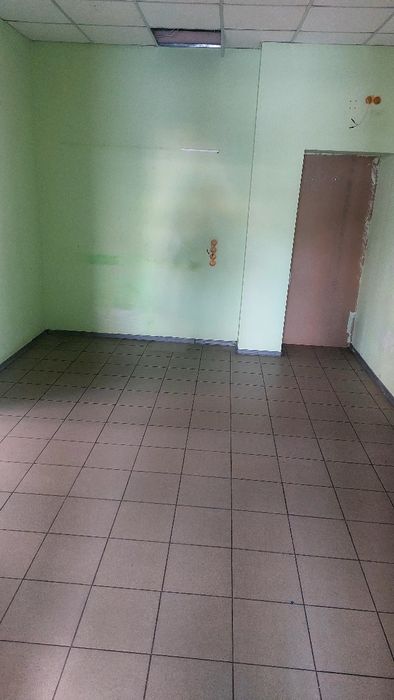 Пропонується до продажу, комерційне приміщення, вільного призначення.