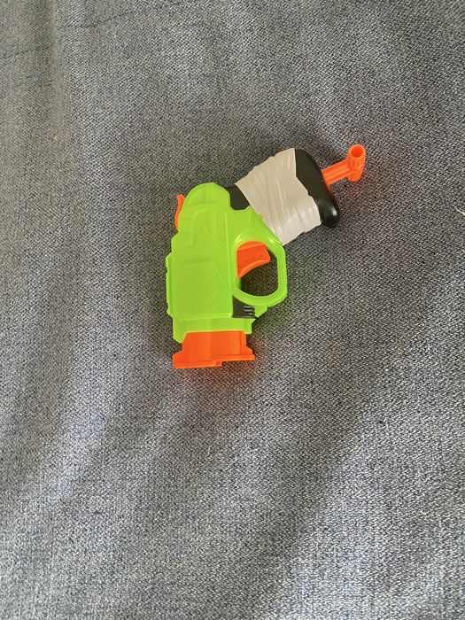Nerf Z zombie pequena