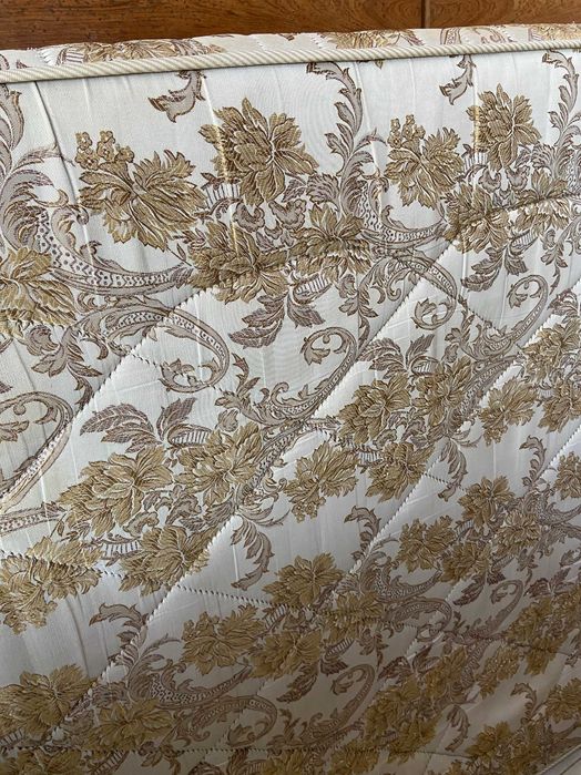 Cama de Casal e Colchão