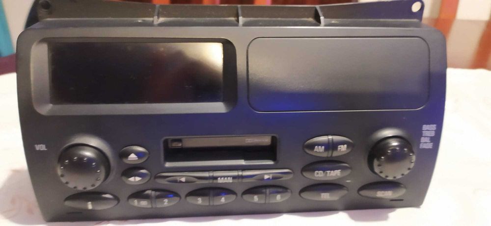 Rádio Original Rover 75.