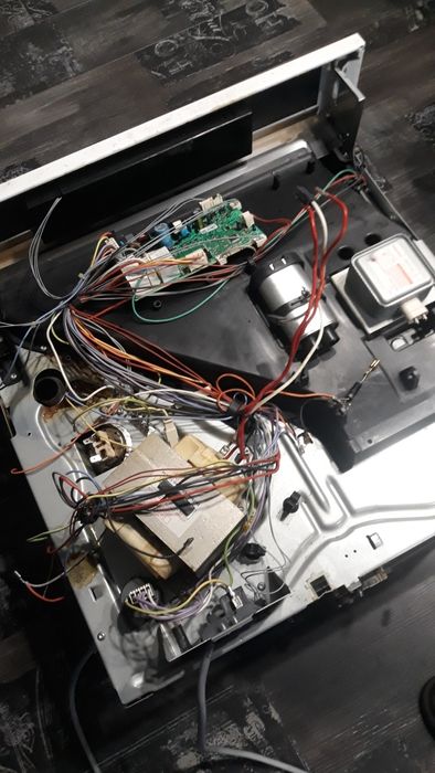 Piekarnik Electrolux EVY7810AAV na części.