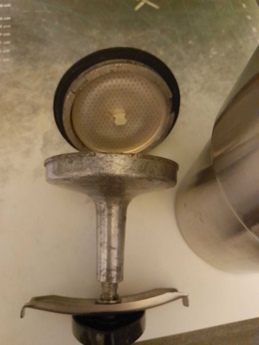 Продам гейзерную кофеварку СССР из нержавейки, на несколько чашек.