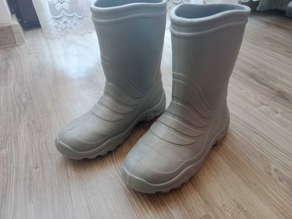 kalosze w kolorze szarym rozm 34/35