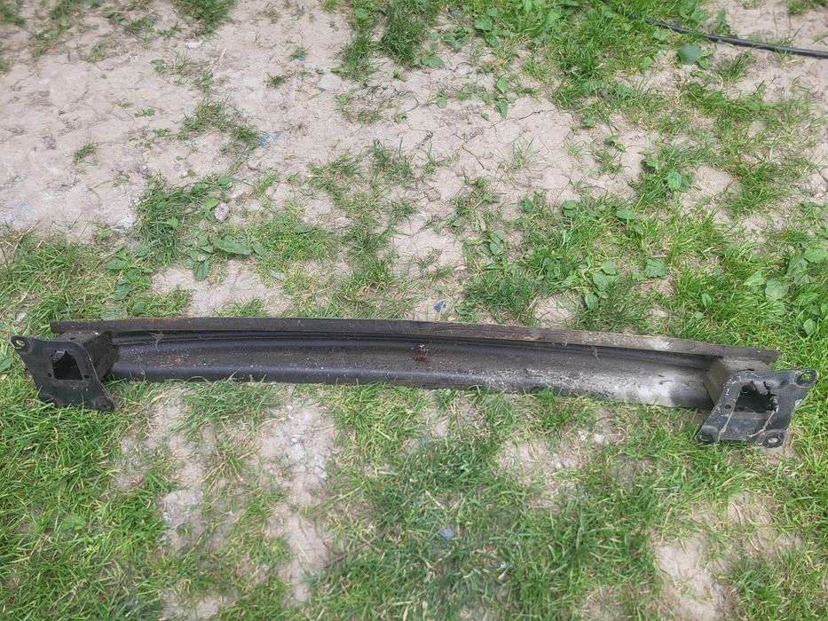 Pas tylny golf 5 2007