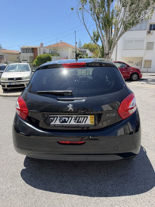 Peugeot 208 — fotografia 3