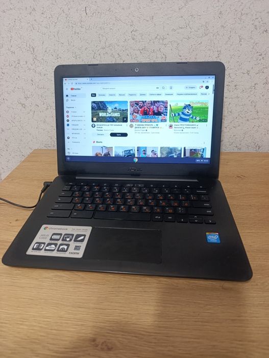 Asus Chromebook C300