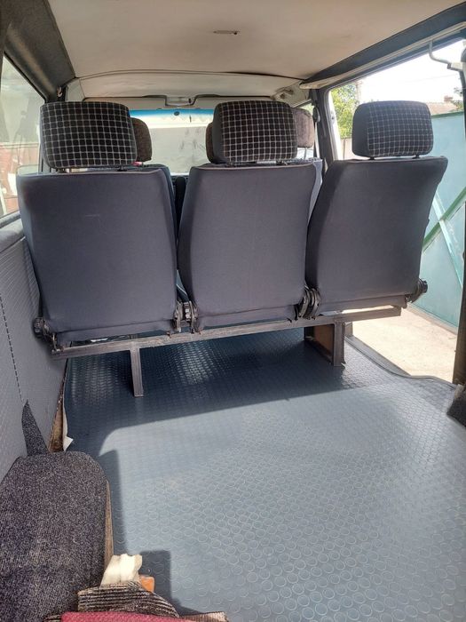 Автомобиль Volkswagen T 4