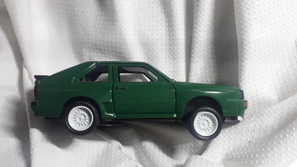 Коллекционная машинка Audi sport Quattro