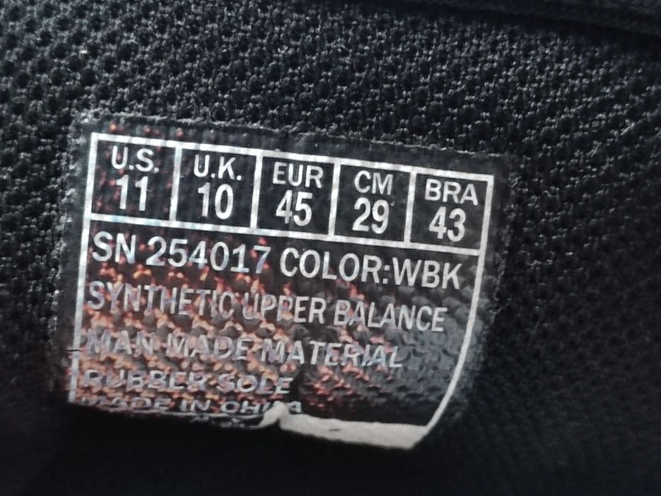 Продаются кроссовки Skechers