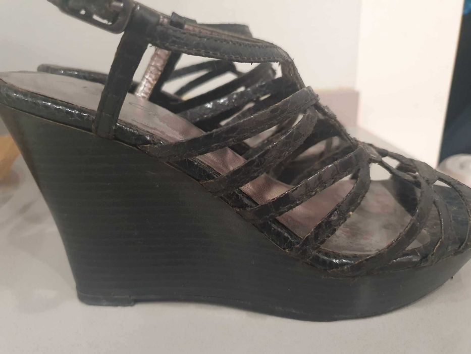 Sandálias ALDO cunha pretas