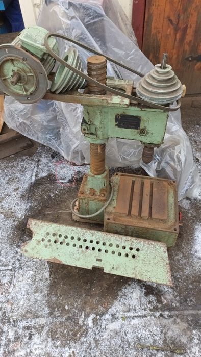 Станок свердлильний 2м112