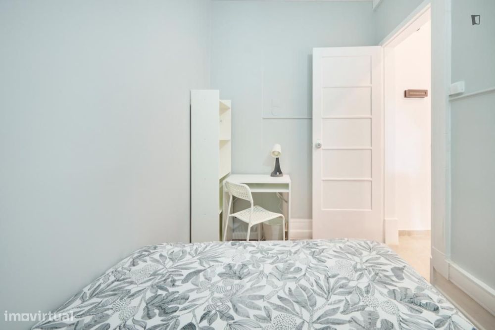 Quarto - localizado em Saldanha Lisbon