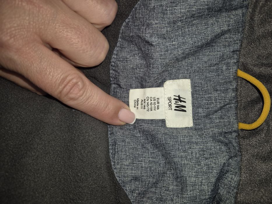 Продам  Голландскую зимнюю  термо куртку в хорошем состоянии