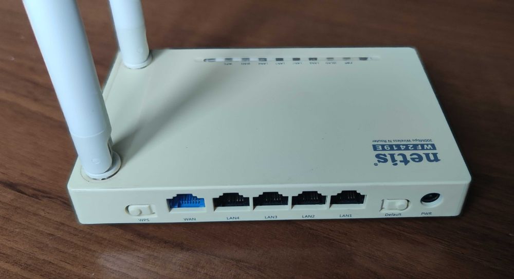 Wi-Fi Роутер Netis WF2419E
