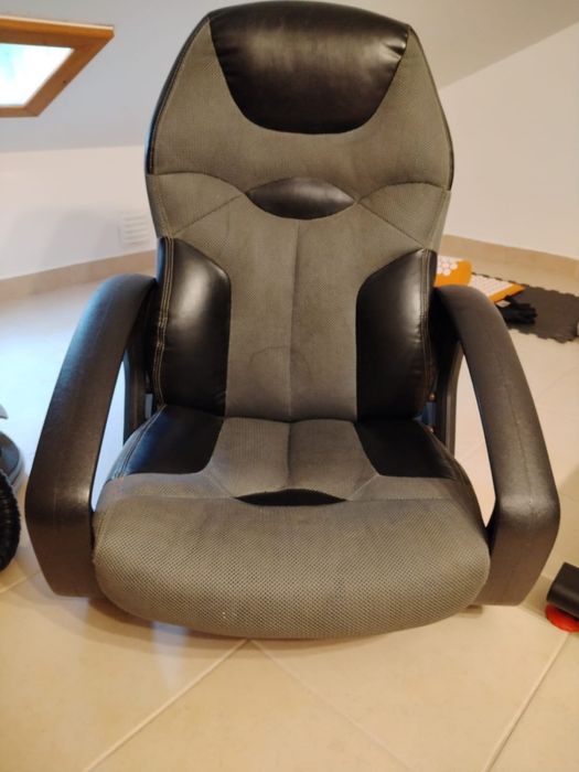 Cadeira gaming em pele