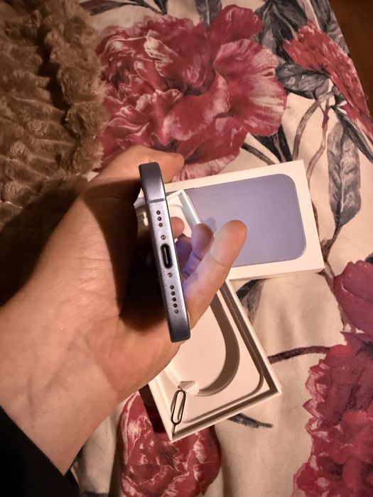 Iphone 17 blue kondycja 91%
