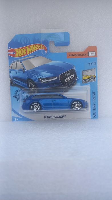 17 audi rs 6 avant  hot wheels