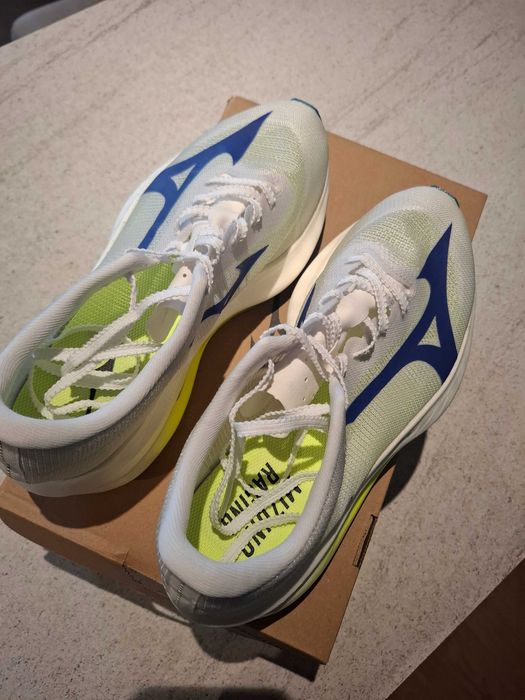 Buty do biegania Mizuno Hyperwarp Pro carbon (karbon) dazzling blue/white/surf the web/ buty biegowe startowe/
