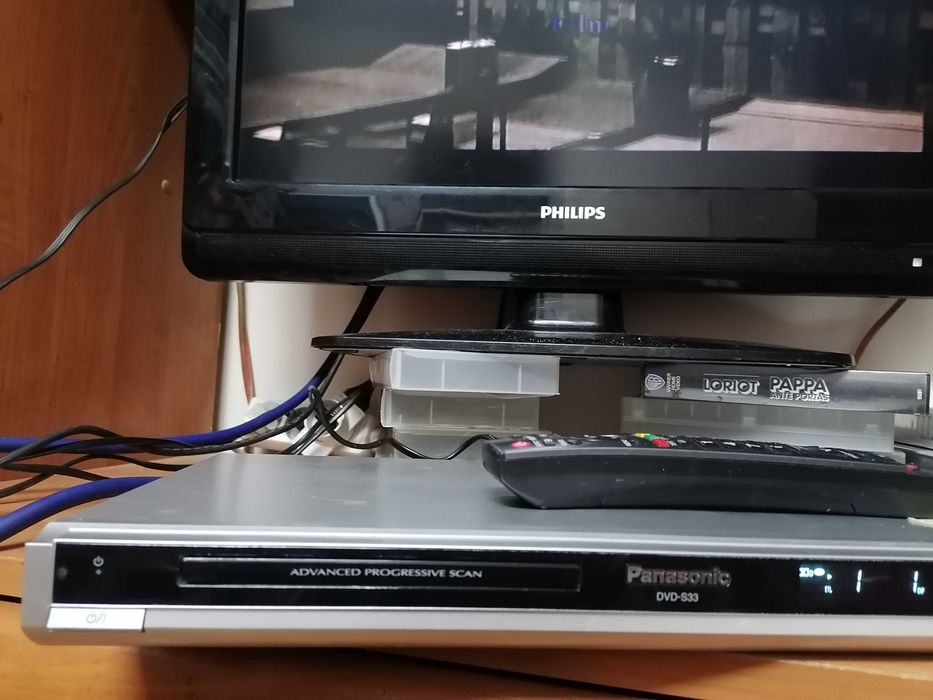 Odtwarzacz CD/DVD Panasonic DVD-S33 pilot