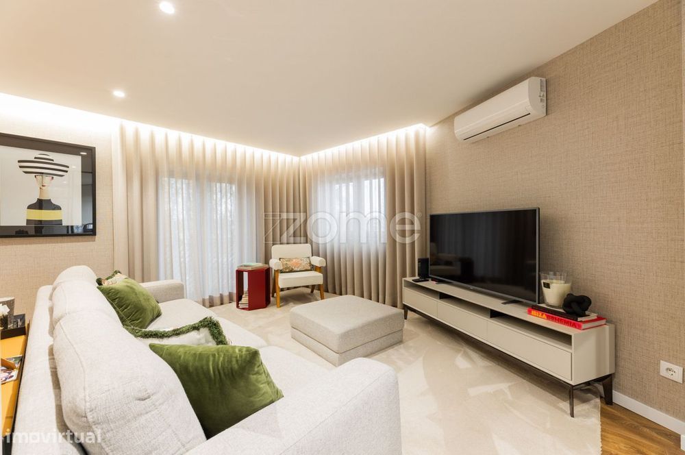 Apartamento T1 Duplex na Avenida da Liberdade, Braga