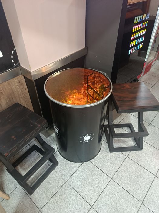 MESA de bistrô/BAR "POÇO SEM FUNDO" + 2 BANCOS