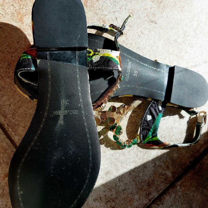 Obniżka ceny! Sandałki japonki 39. Dolce&Gabbana.