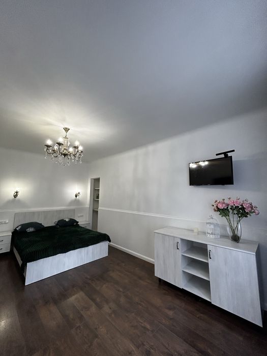 Красива квартира в самому центрі міста з виглядом на  Либідь Плаза.