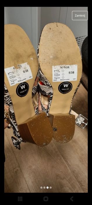 Nowe sandałki wężową skóra 38