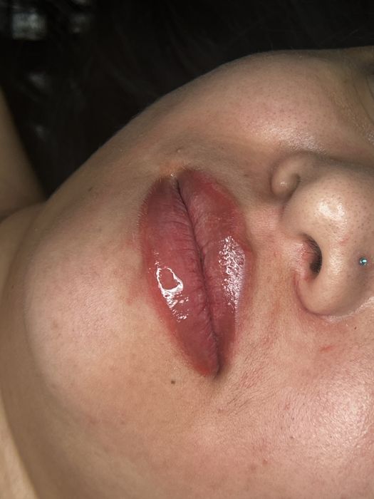 Extensão de Pestanas e Micropigmentação