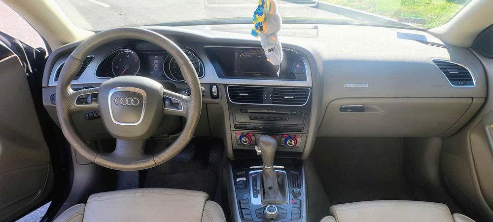 Audi A5 Coupe 2.7TDI**