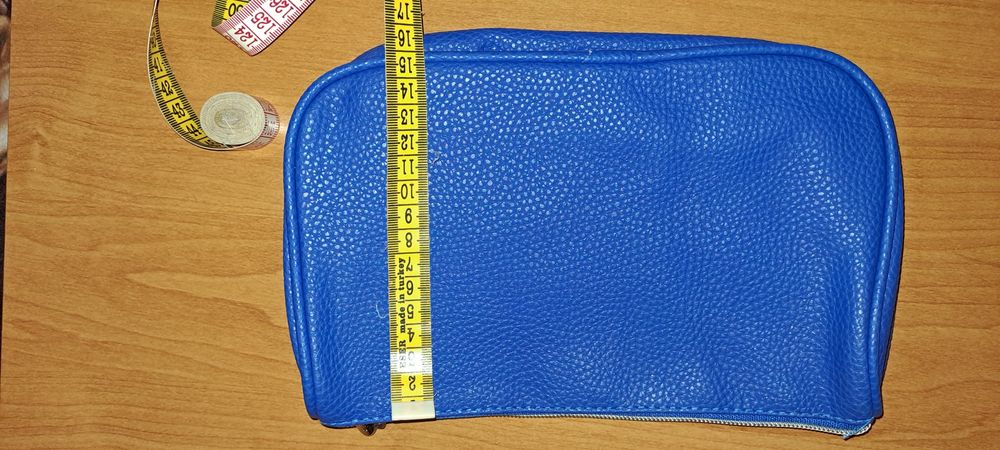 Продам косметички новые