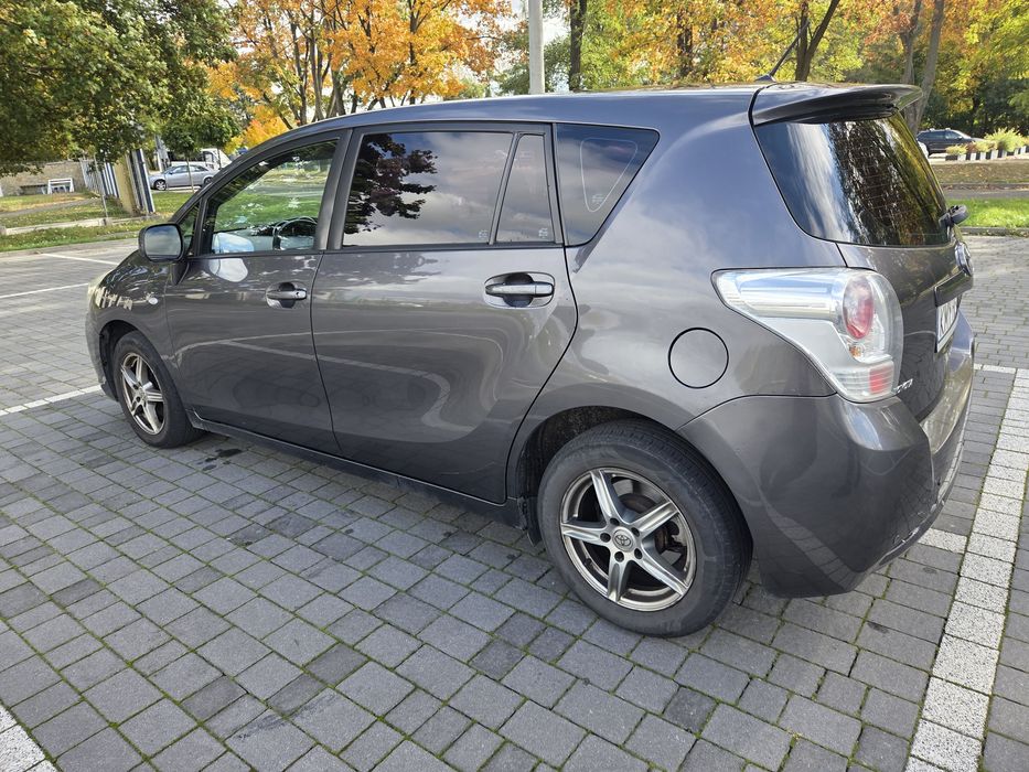 Toyota veroso 2.0