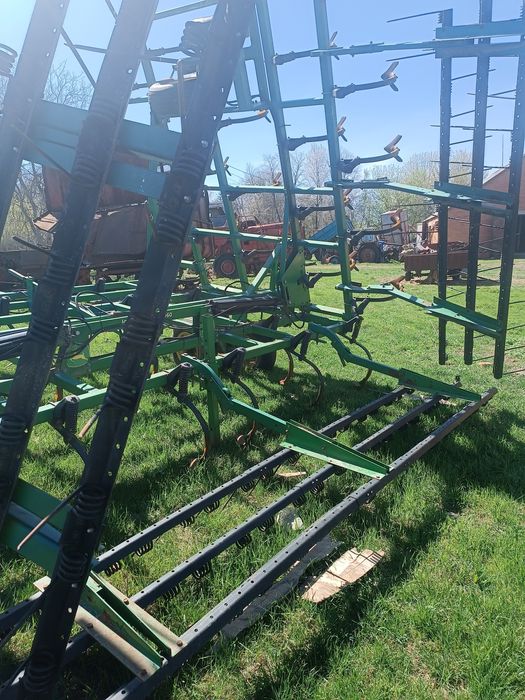 Культиватор John Deere 960