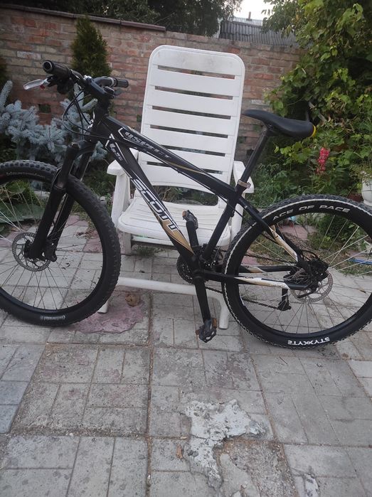 Продам велосипед Scott