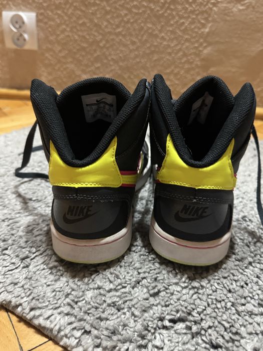 Nike Son OF Force Mid