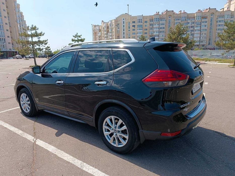 Nissan ROGUE 2017 року