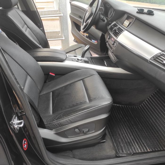 Продам БМВ Х5 е70 бензин