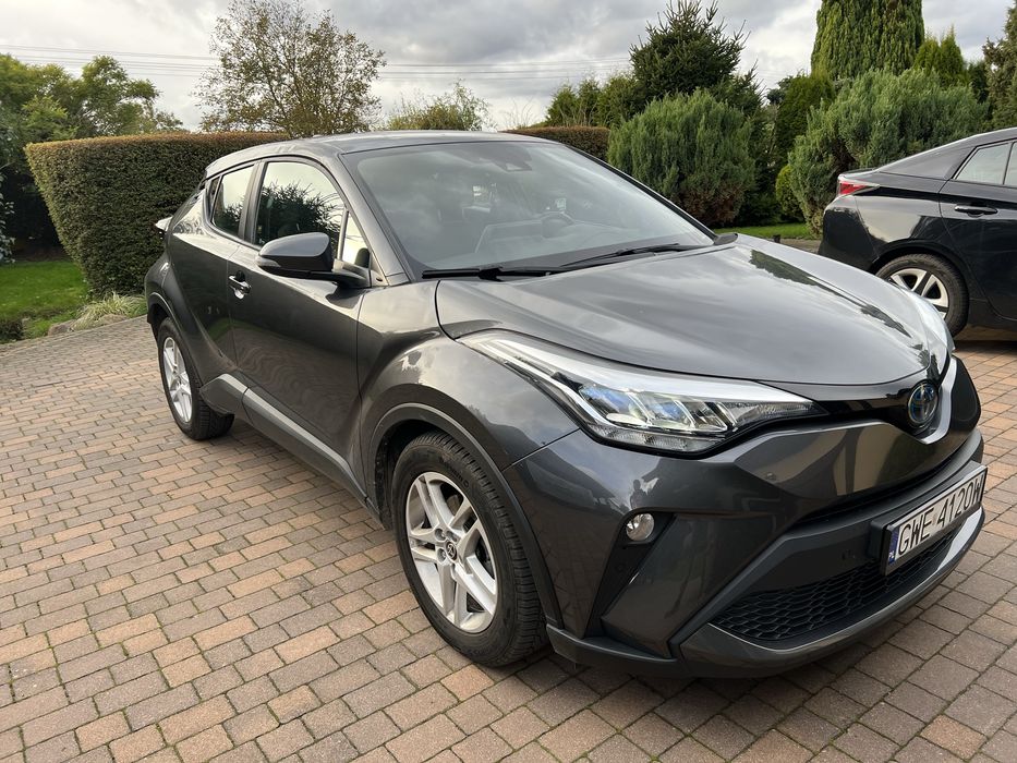 Toyota CH-R 1.8 hybryda