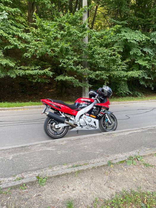 Yamaha yzf 600r thundercat