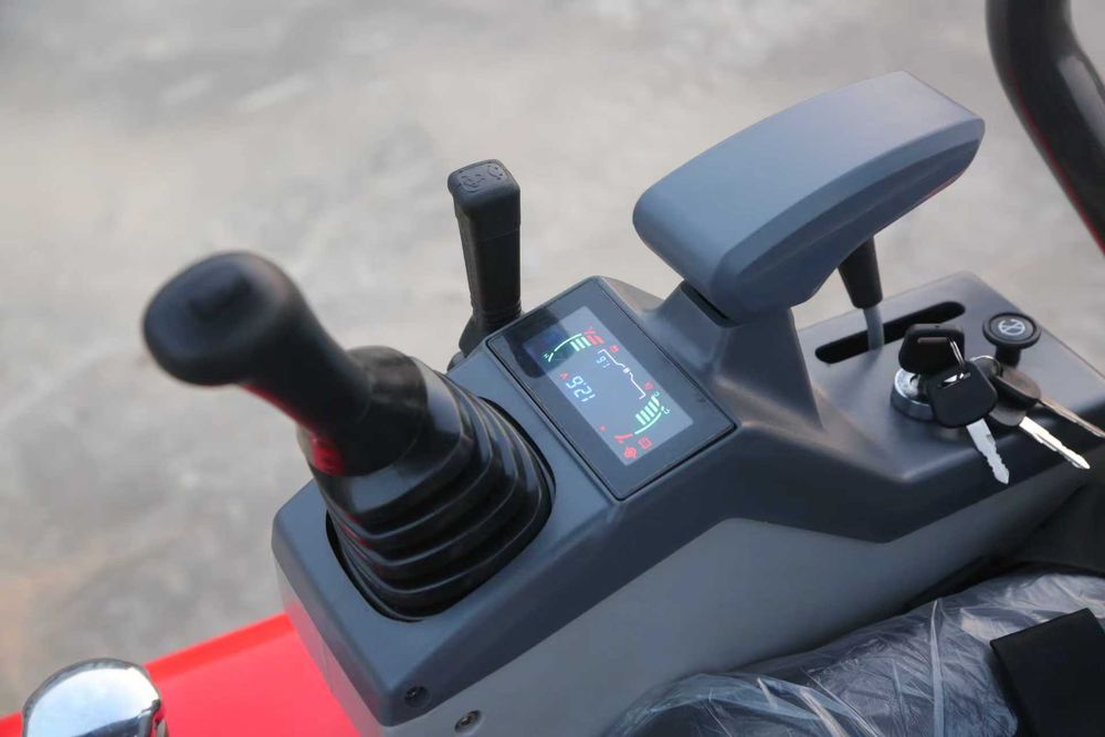 Mini Giratória LANDWARD XT20 2000KG Motor Kubota