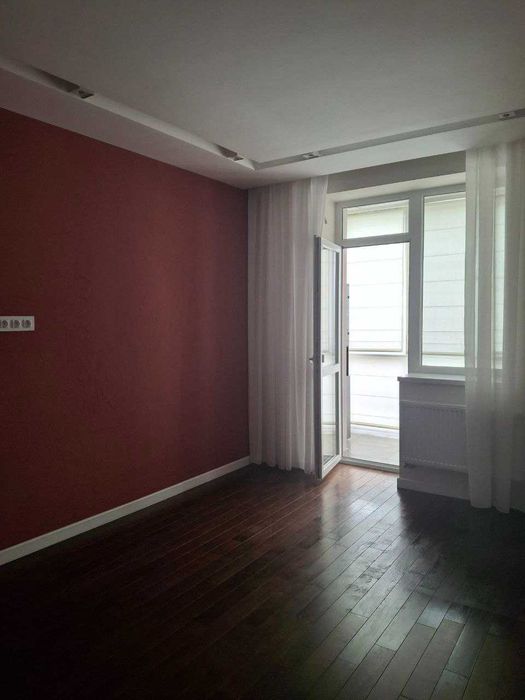 продам 3-х кімнатну квартиру в новобудові вул. Малоголосківська , Львів